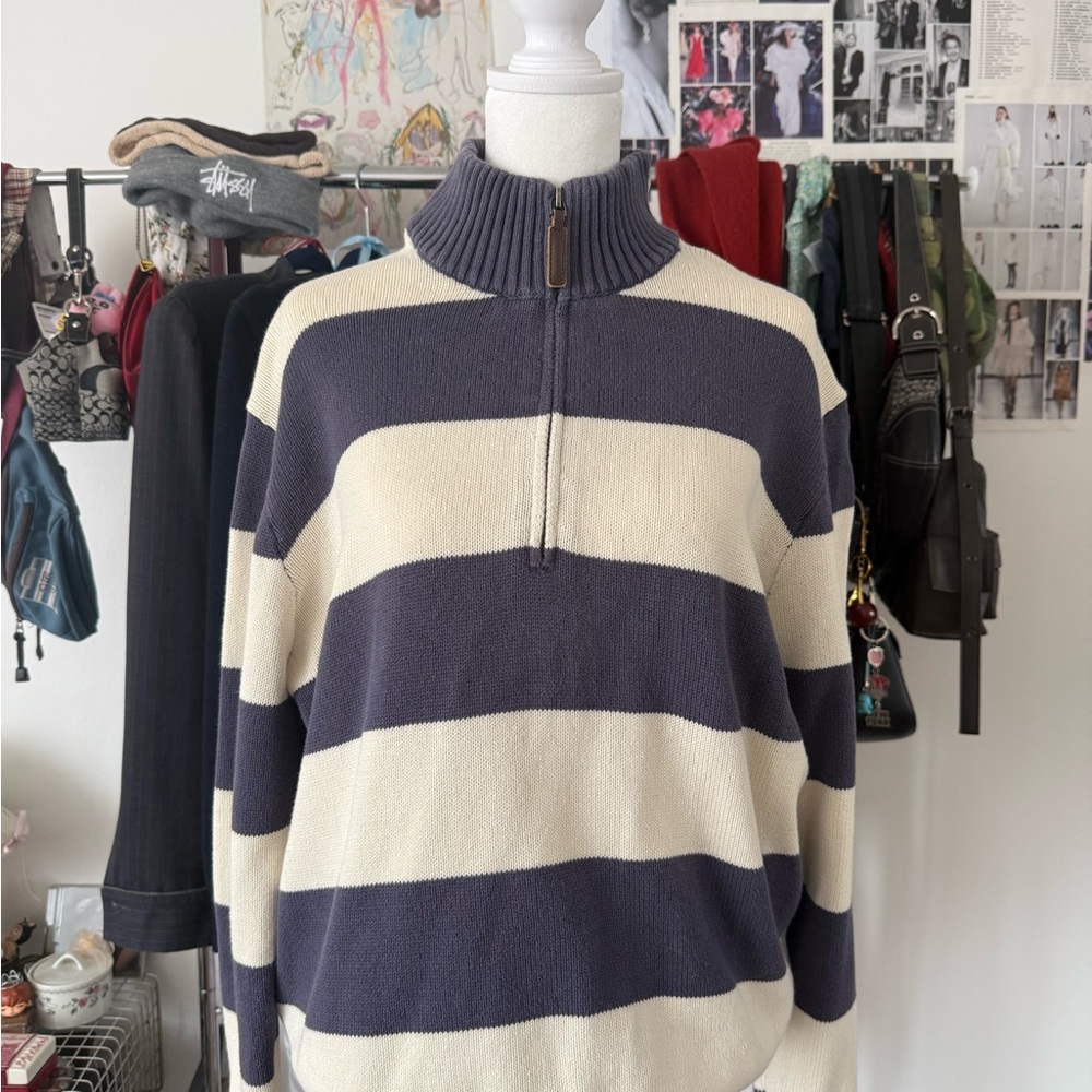 Brandy Melville Navy and Cream Zip-Up Sweater